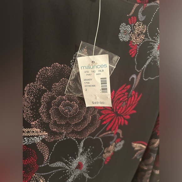 New with tags Maurice’s floral dress 2X - Picture 2 of 7